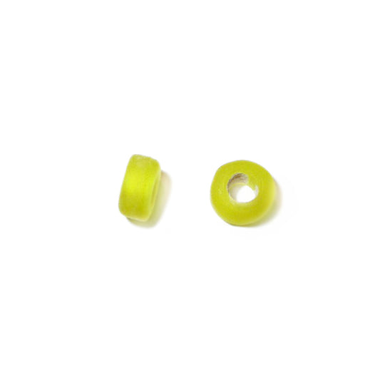 Frosted yellow glass bead