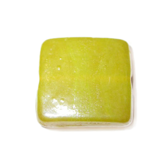 Yellow flat glass bead