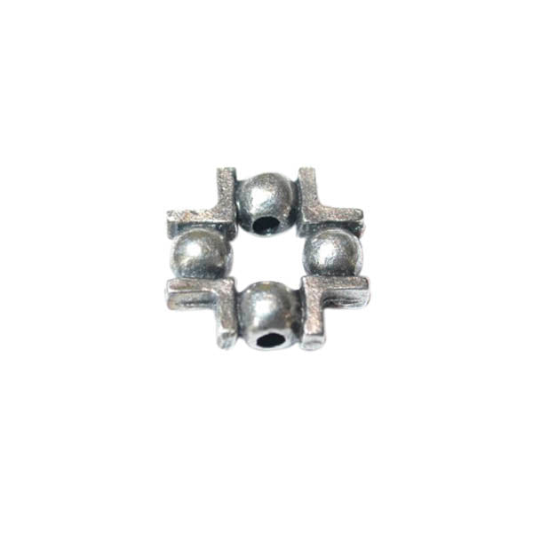 Square metal bead