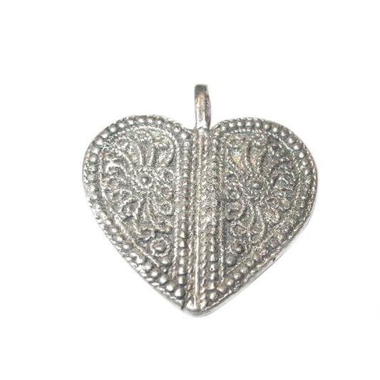 Metal heart with decoration
