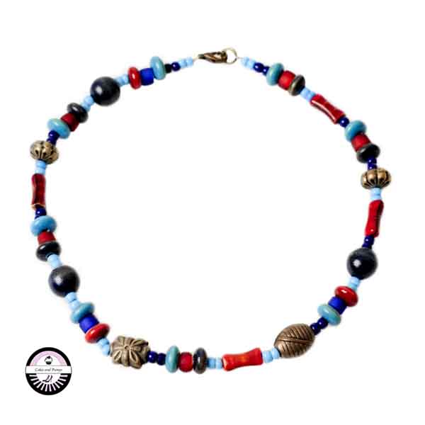 Necklace with turquois, red and blue glassbeads