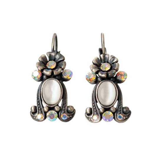 Earrings with white and transparent stones